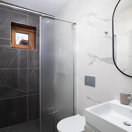 Appartement Blue U Centru Pule, Blizina Mora
